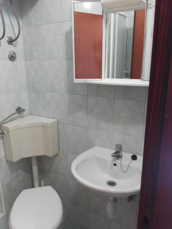 Apartmani Karuza Novalja Eksteriør bilde
