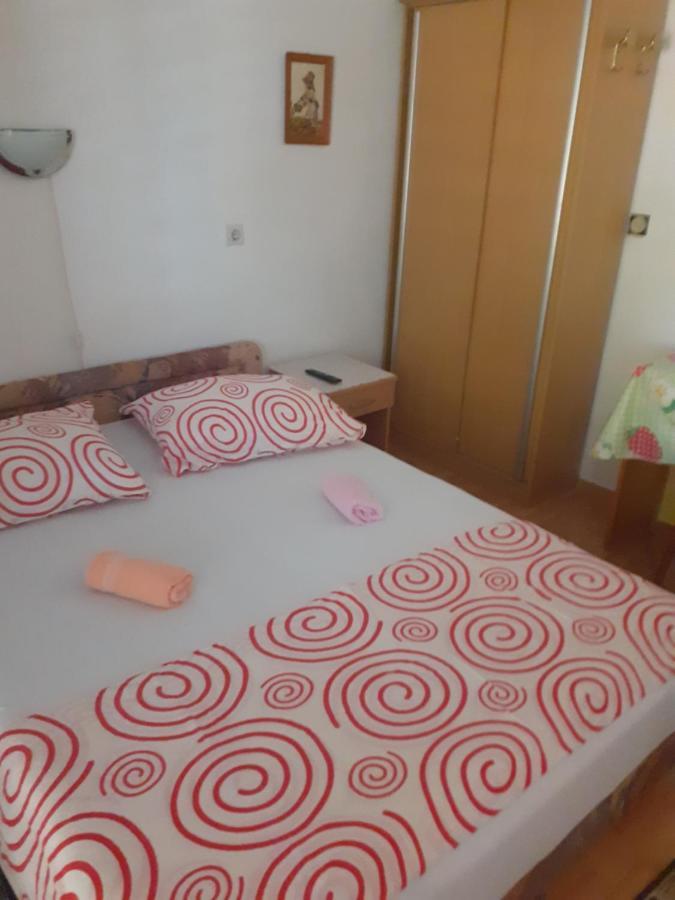 Apartmani Karuza Novalja Eksteriør bilde
